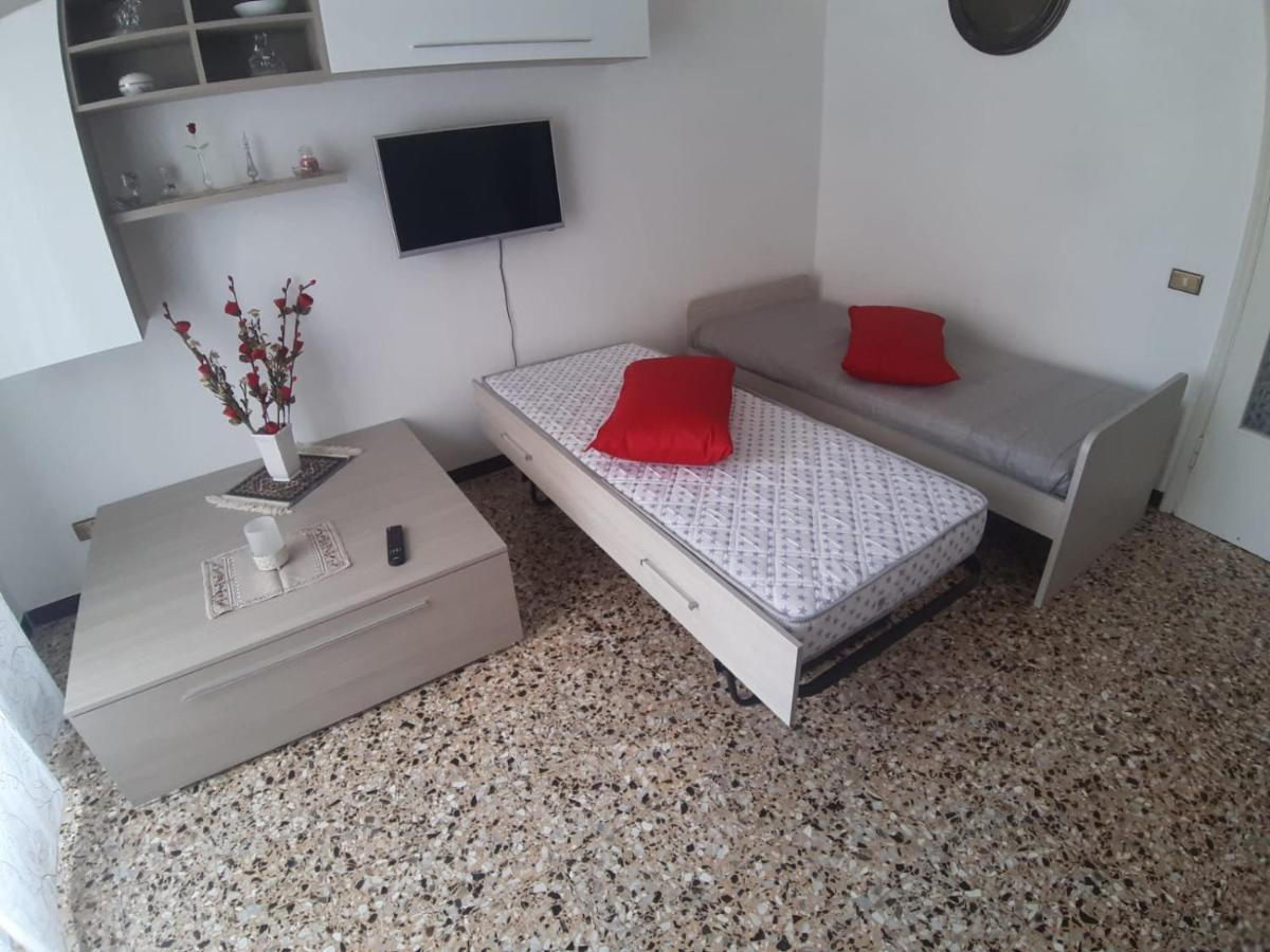 Appartamento Centrale Fino A 8 Posti Letto Pontremoli Extérieur photo