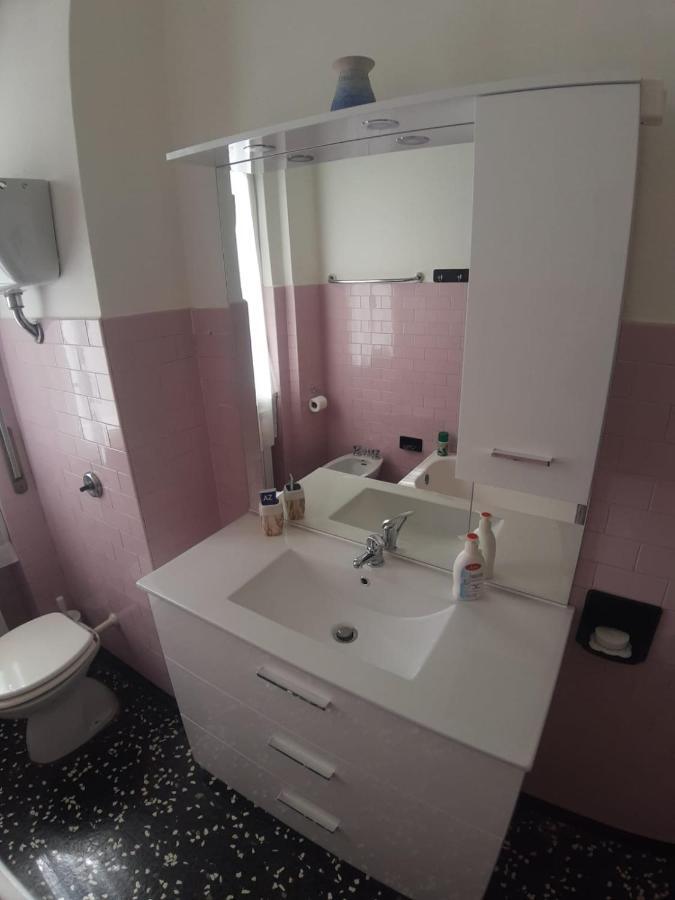 Appartamento Centrale Fino A 8 Posti Letto Pontremoli Extérieur photo